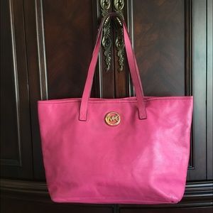 Michael Kors Fuchsia Pebble Leather Snap XL Tote